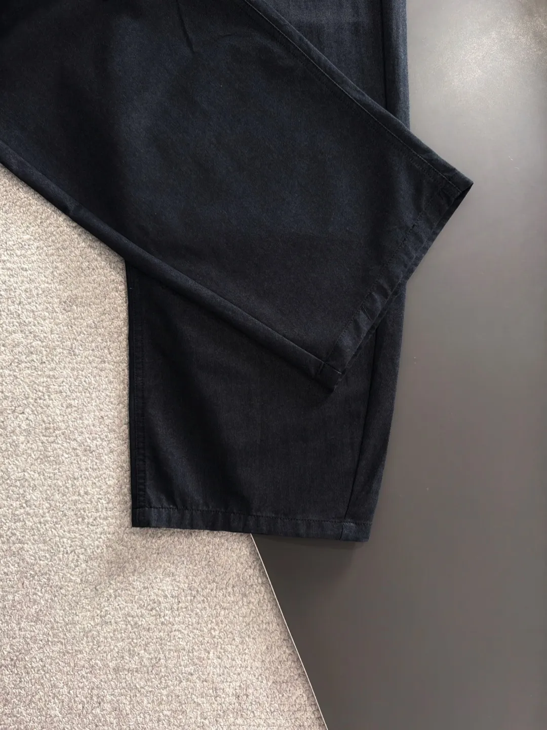 The next day shipped P195 Balenciaga 2026 summer New Arrival elastic casual pants, counter custom fabric Breathable high comfort, impeccable details, brand elements design concept, reflecting high quality. The hand feels delicate and soft! Casual cuts and awesome upper body! Sizes: S-3XL